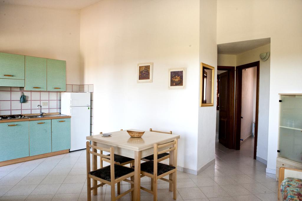 Vila Miriacheddu San Teodoro  Pokoj fotografie